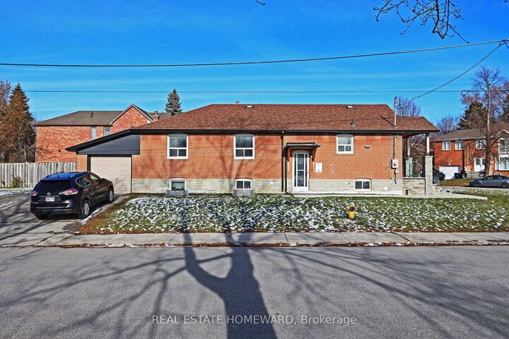 Property Photo: 2 Harris Park Drive Lower ON M1L 2Z9