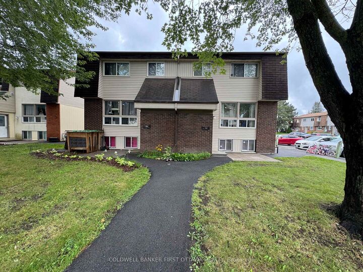 19C Sonnet Crescent — photo 1