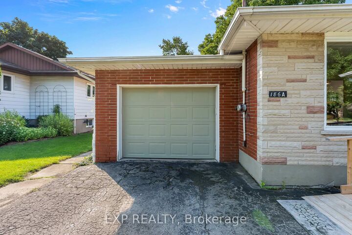 Photo de la propriété:  186A Lakeshore Road  ON L2N 2V3 