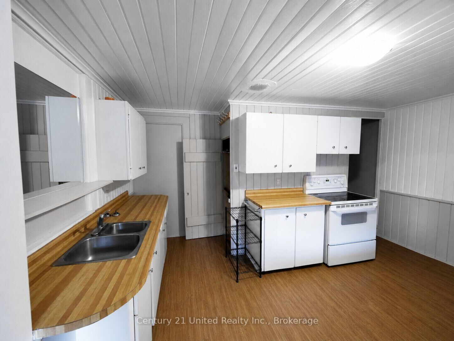 Property Photo:  375A Queen Street  ON K9H 3J7 