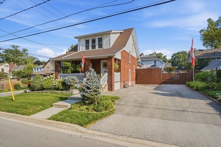 Property Photo:  38 Fitch Street  ON L3C 4V2 