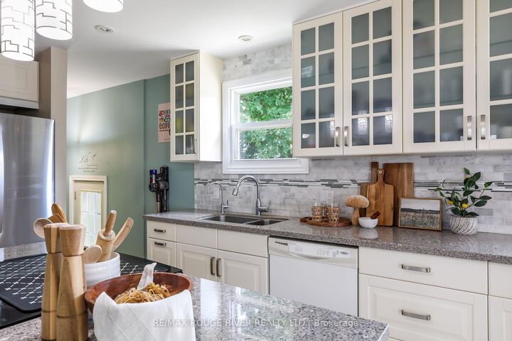 Property Photo:  109 Elgin Street  ON L1C 3E6 