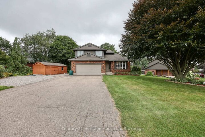 Property Photo:  81 Glenn Avenue N  ON N4S 7V6 