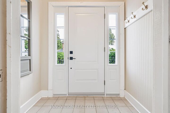 Property Photo: 262 Bell Street ON K7S 2R6