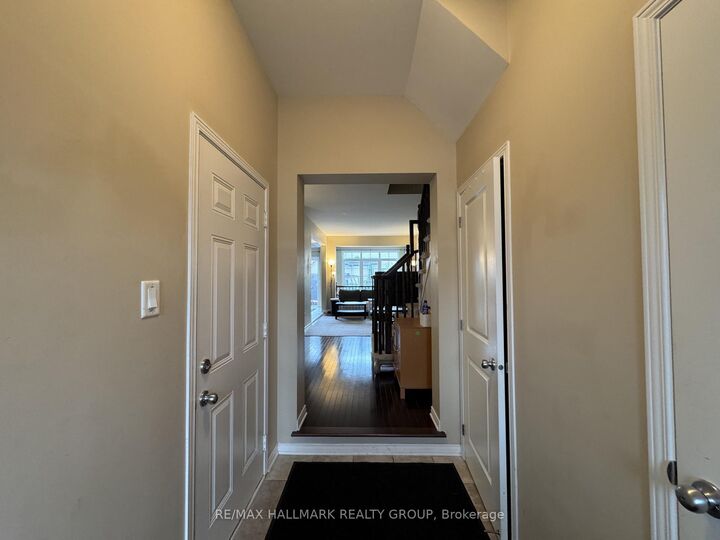 Property Photo:  821 Tabaret Street  ON K2M 0E4 