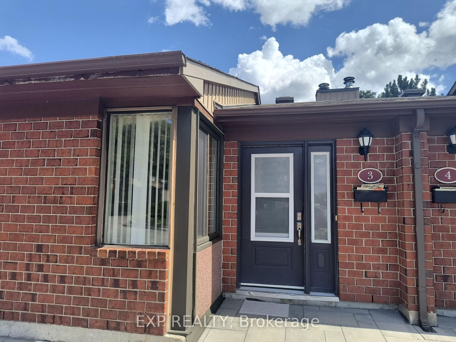Property Photo:  1310 Richmond Road 003  ON K2B 8L3 