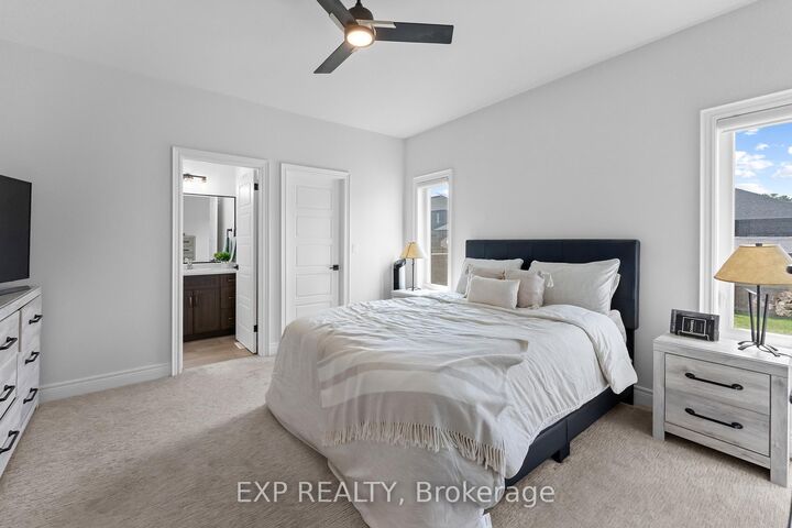 Property Photo:  747 Gaiser Road  ON L3C 0E4 
