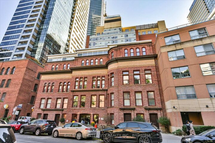 11 St Joseph Street 602 — photo 1