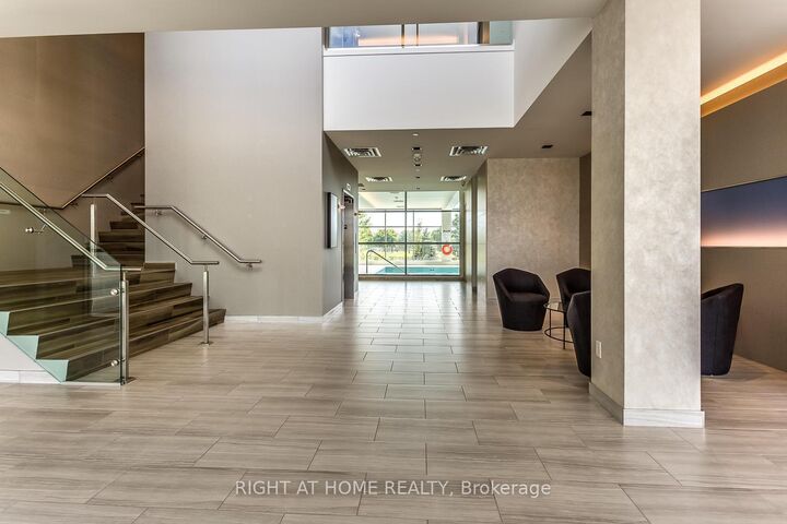 Property Photo:  4655 Glen Erin Drive 1604  ON L5M 0Z1 