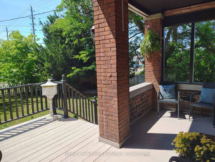 Property Photo: 270 William Street N ON K9V 4C1
