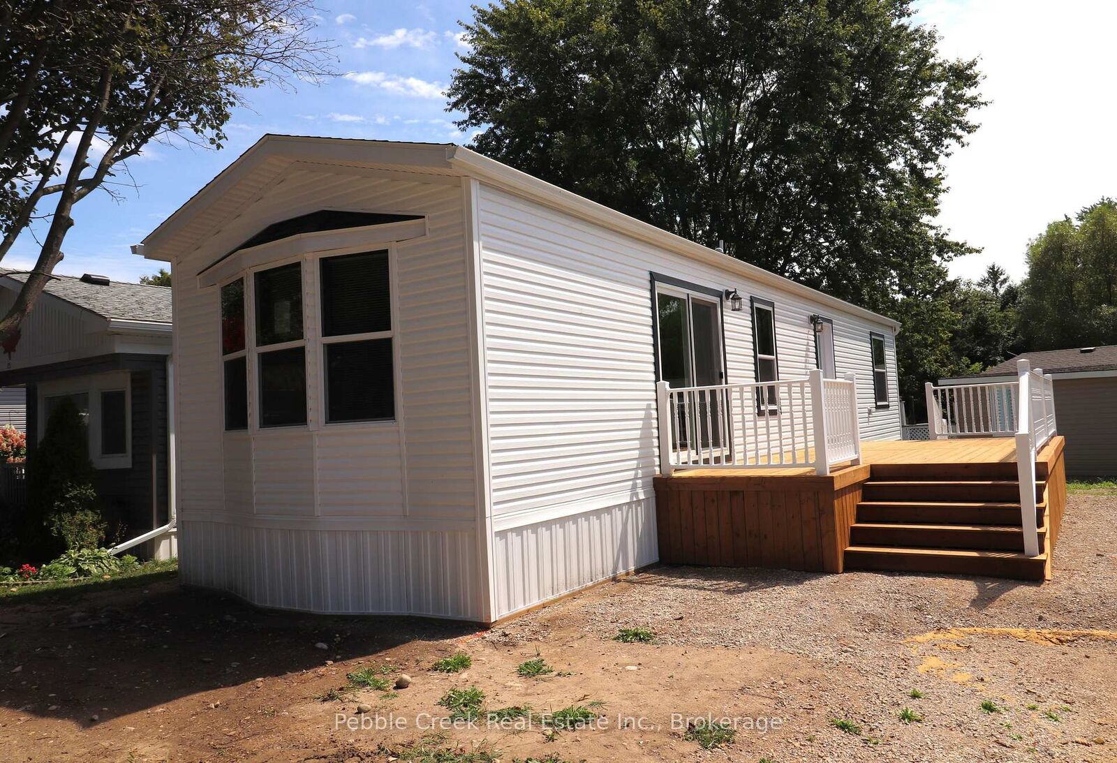 Property Photo: 17 Sutton Drive ON N7A 3Y3