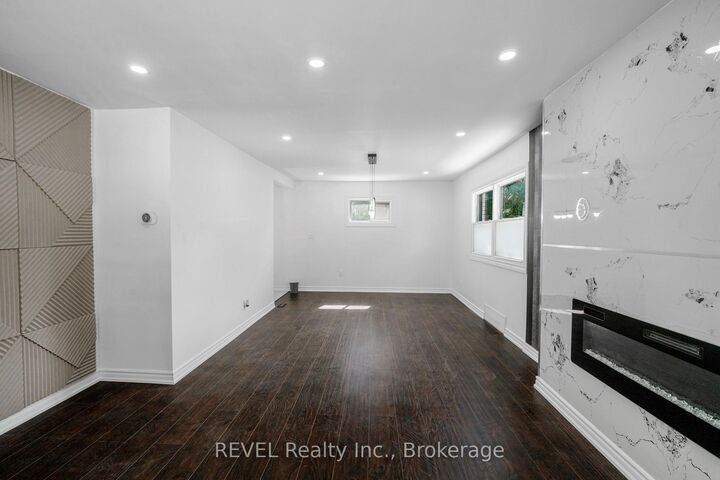 Property Photo:  4830 Fourth Avenue  ON L2E 4P1 