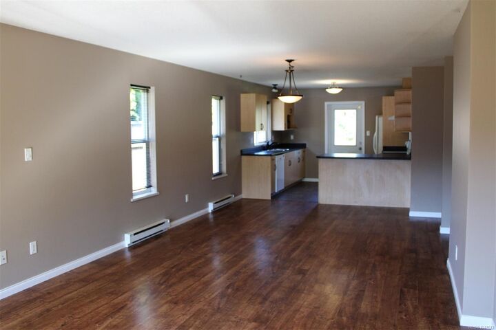 Property Photo: 3381 Coniston Cres BC V0R 1S0