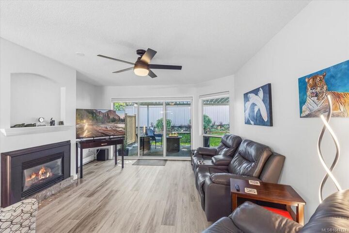Property Photo:  310 Pym St #4  BC V9P 2P4 