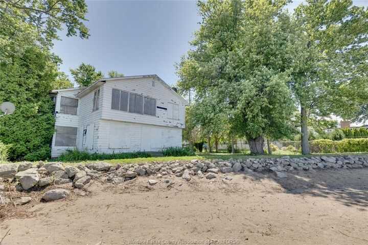 Property Photo: 13110 Riverside Drive East ON N8N 2M6