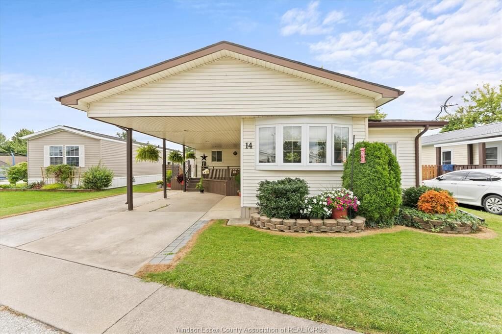 Property Photo: 14 Cedar Crescent ON N0R 1J0