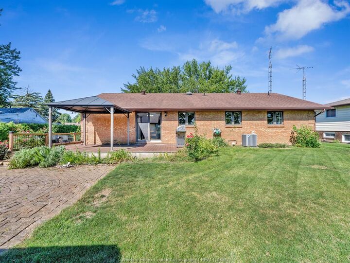 Property Photo: 770 Maple Avenue ON N0R 1N0