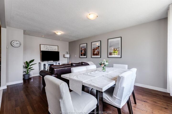 Photo de la propriété:  57 Marion Avenue  ON N7M 5N7 
