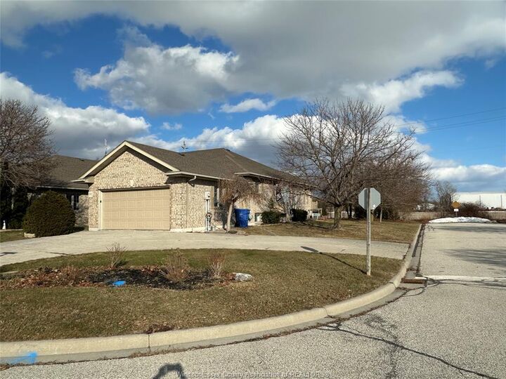 Property Photo: 51 Santos Drive ON N9Y 3Z5