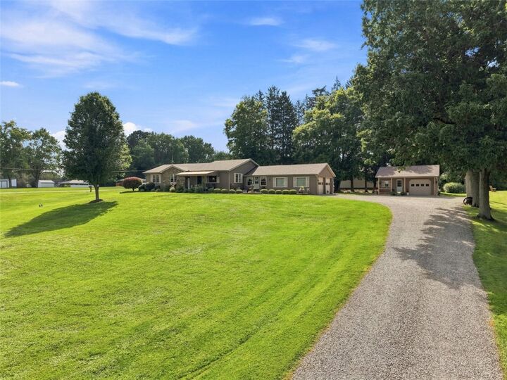 Property Photo: 929 Old Pulaski Rd PA 16105