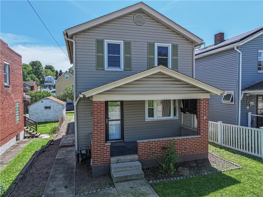 Property Photo:  1116 Muldowney Ave  PA 15207 