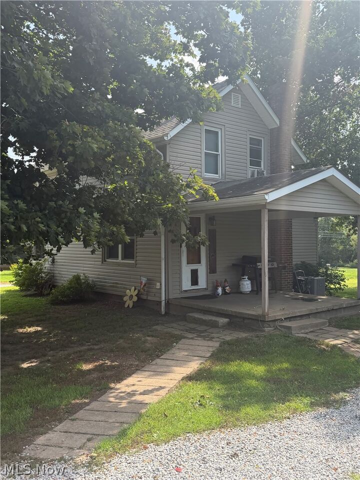 Property Photo:  303 Wertz Street  OH 44618 