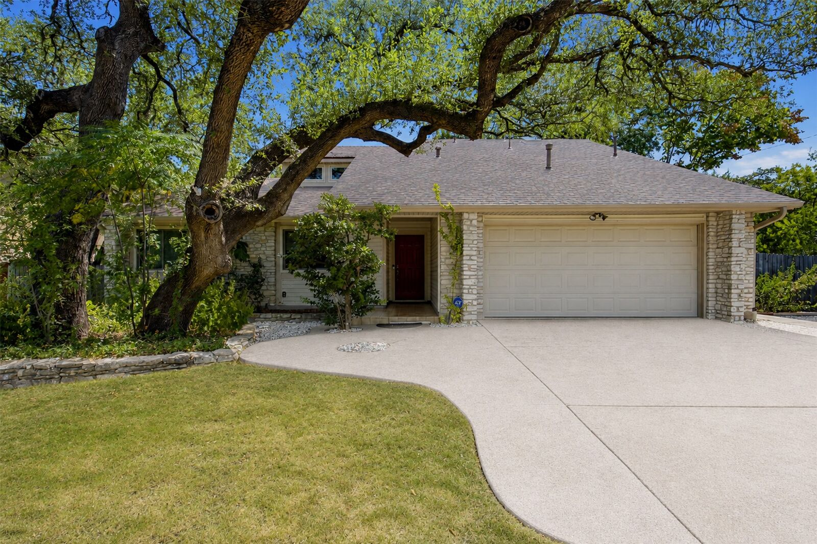 Property Photo:  4605 Grider Pass  TX 78749 