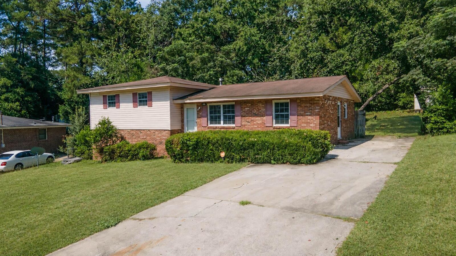 Property Photo: 1118 Terrace Circle SC 29841