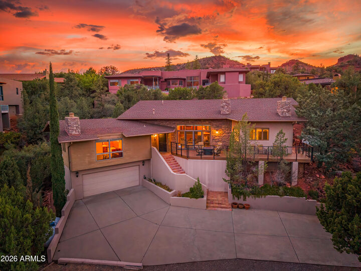 Property Photo: 303 Oak Ridge Lane AZ 86336