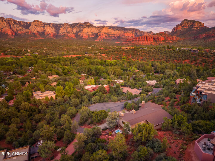 Property Photo:  303 Oak Ridge Lane  AZ 86336 