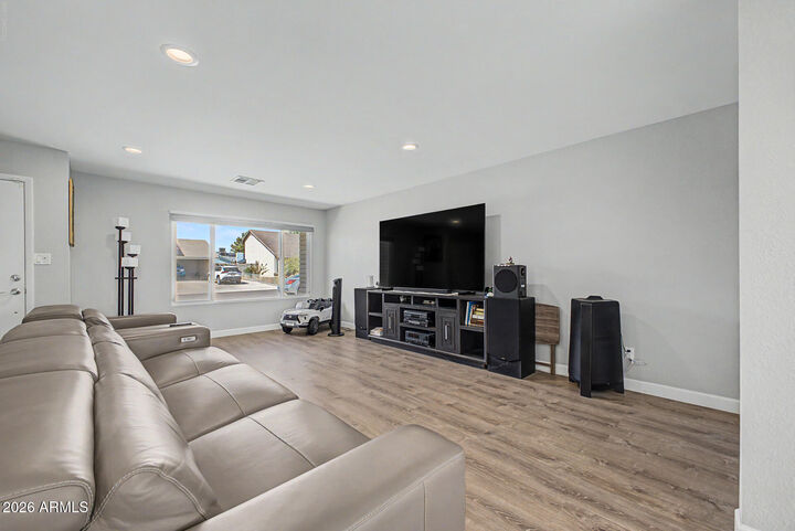 Property Photo: 2357 W Betty Elyse Lane AZ 85023