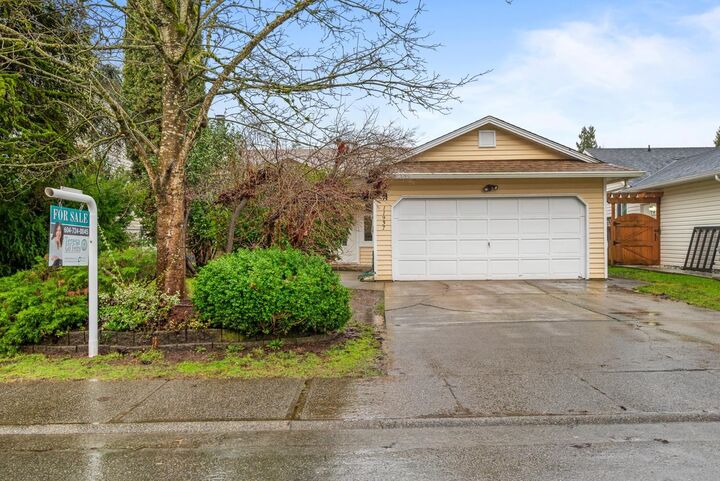 11937 237A Street — photo 1