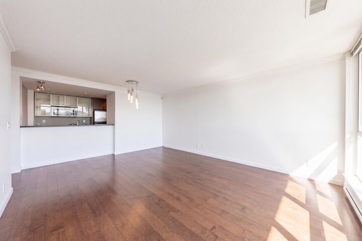 Property Photo:  980 Cooperage Way 1607  BC V6B 0C3 