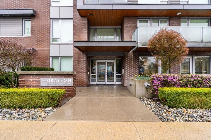 Property Photo: 489 W 26th Avenue 108 BC V5Y 0M8