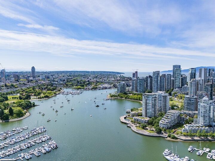 Property Photo: 1067 Marinaside Crescent BC V6Z 3A4