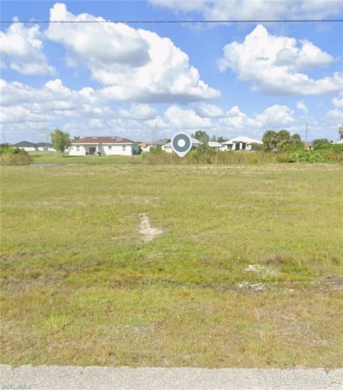 Property Photo: 2905 NW 6th St FL 33993