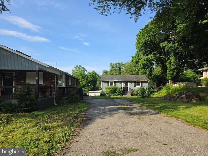 Property Photo:  3023 New York Avenue  MD 21227 