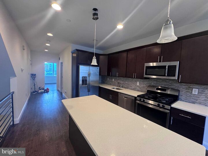 Property Photo: 1217 Green Street B PA 19123