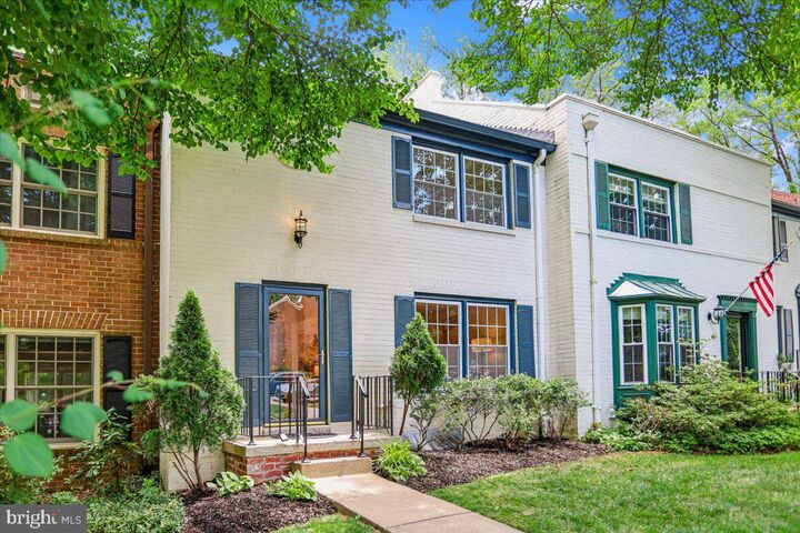 Property Photo:  1851 Wainwright Drive  VA 20190 