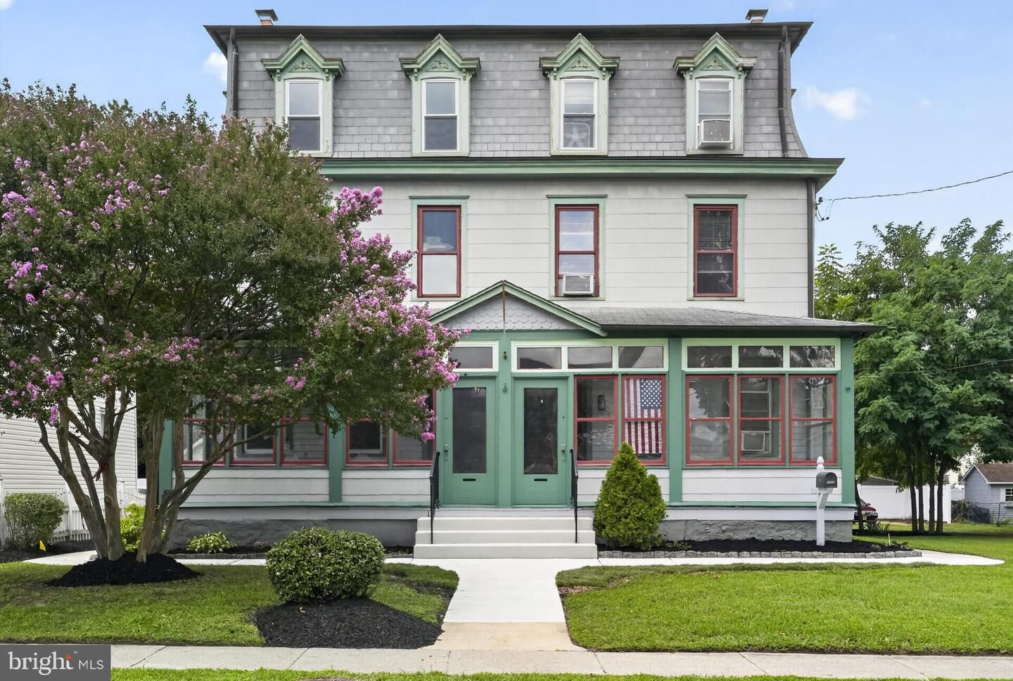 Property Photo:  305-307 Leconey Avenue  NJ 08065 