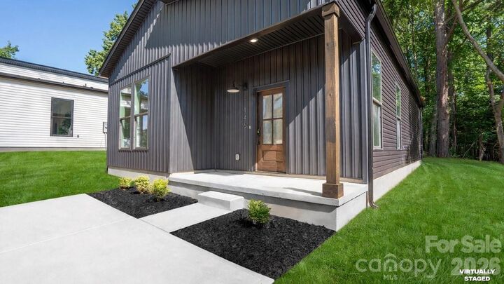 Property Photo: 146 Norris Drive NC 28147