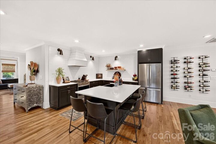 Property Photo: 3020 Holt Street NC 28205