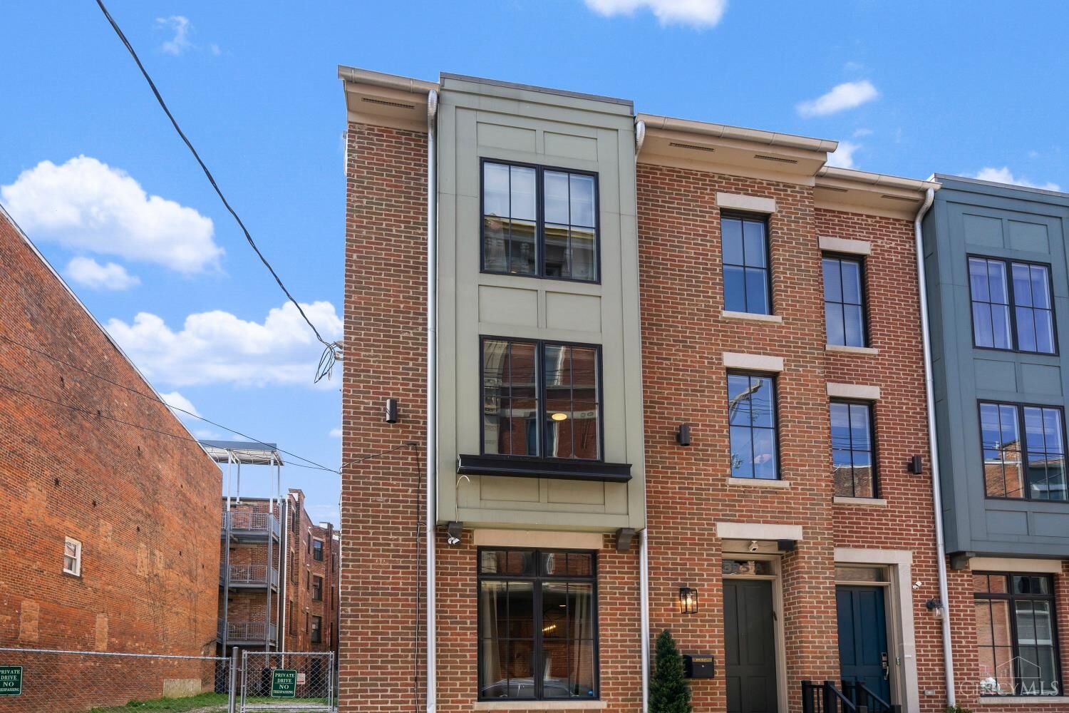 Property Photo: 1325 Republic Street OH 45202