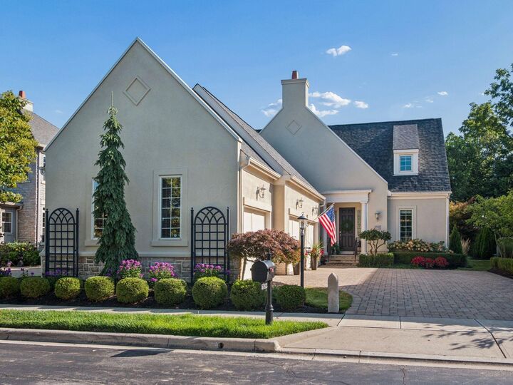 Property Photo:  5742 Ennishannon Place  OH 43016 