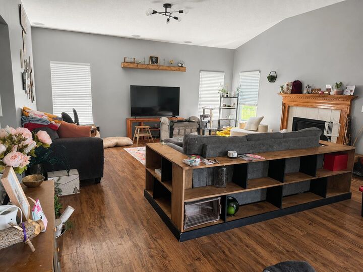 Property Photo:  196 Silver Maple Road  OH 43116 