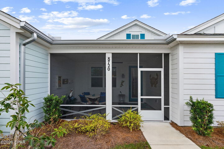 Property Photo:  8720 Sand Dollar Drive  FL 32413 