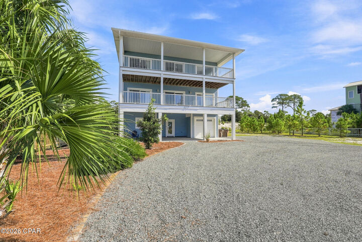 Property Photo: 107 E Seascape Drive FL 32456