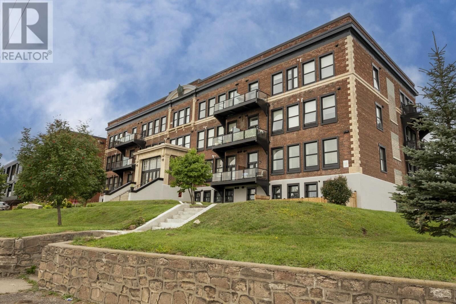 Property Photo: 96 High St North Suite 2413 ON P7A 5R3