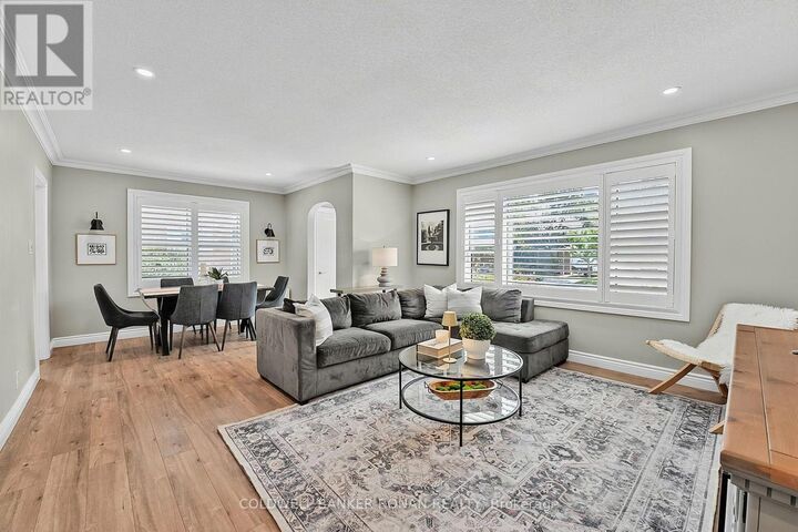 Property Photo:  22 Nelson Street  ON L9R 1G9 