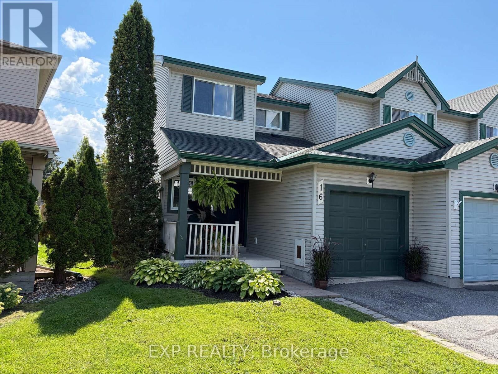 Property Photo:  16 Crampton Drive  ON K7C 4P7 